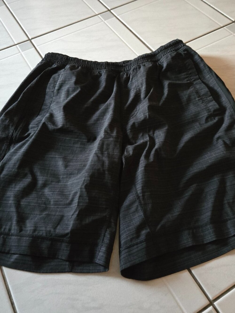 Lululemon Pace Breaker Shorts Gray 10" L